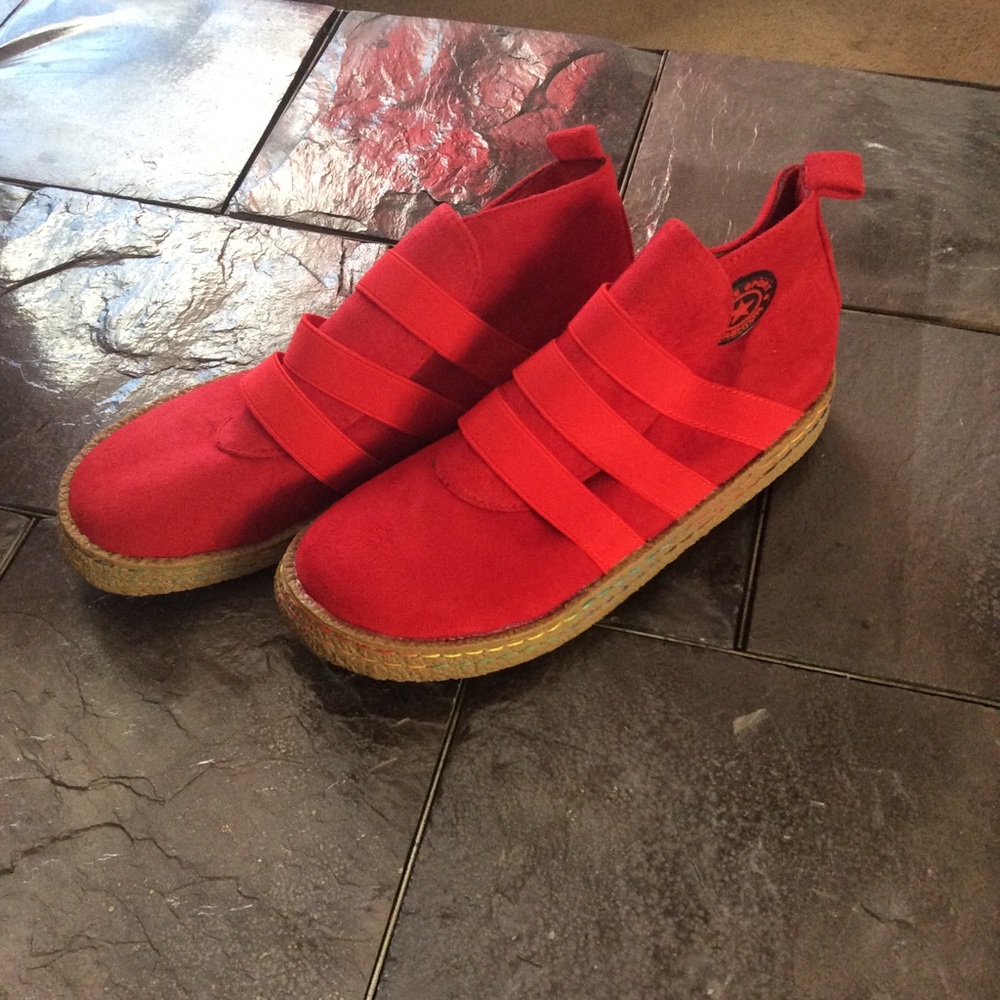 Sneakers